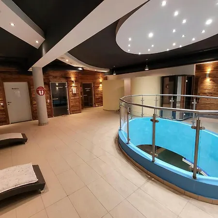 Jana 4 By Smr - Inc And Near Gondola Apartment *